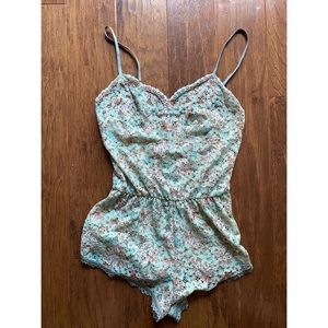 Victoria’s Secret Floral Print Lace Romper